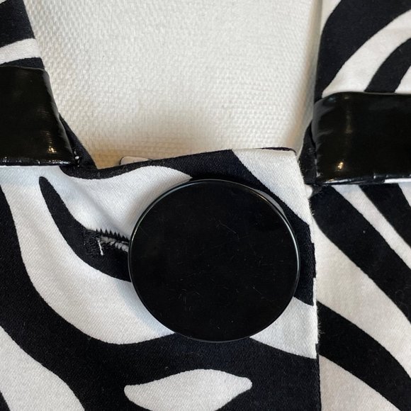 Sandro Blazer Zebra Print Cropped Jacket Pockets M Black Pleather Trim - Picture 9 of 9